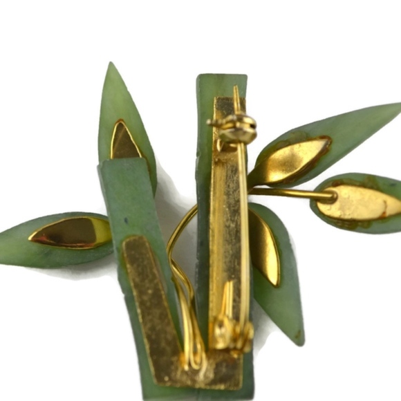 Authentic Green Jade Bamboo Pin - Picture 3 of 3